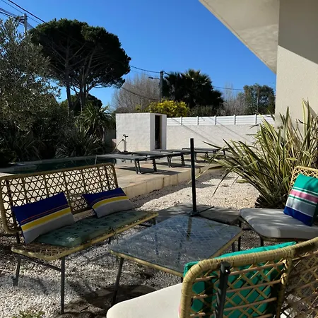 فيلة Spacieuse Piscine 350 M De La *