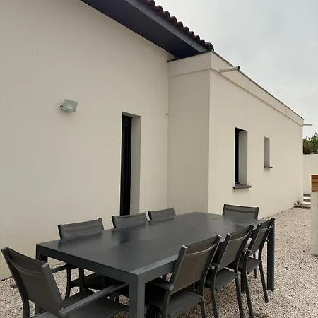Spacieuse Piscine 350 M De La فيلة Le Grau-dʼAgde